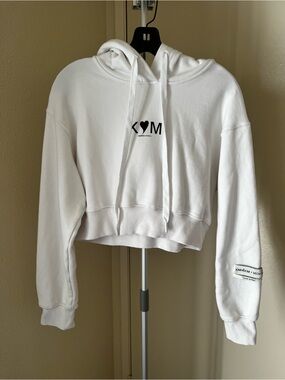 Kimhekim x Mo&Co. ‘Love United’ Cropped Hoodie White Size L